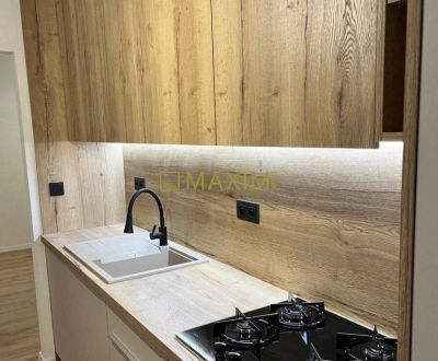 Štýlový 2-izbový byt po rekonštrukcii s balkónom v centre Malaciek
