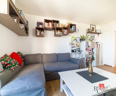 2-izbový byt s parkovaním a balkónom, Rača–Kadnárova, 55 m2