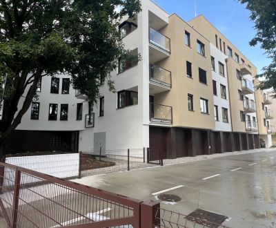 Ex. prenájom lux. 3 iz bytu s terasou v centre Piešťan Rezervovaný