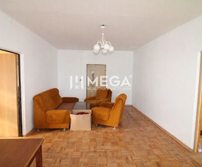 Na predaj veľký 3 izbový byt s balkónom v meste Humenné