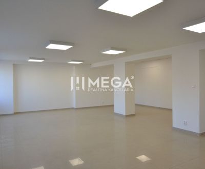 Na prenájom - priestor na prízemí 61,50 m2 na ul. Tolstého v meste Hum
