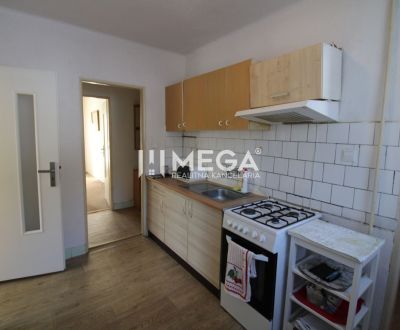 Na predaj - 3izbový byt s pozemkom a garážou v meste Humenné