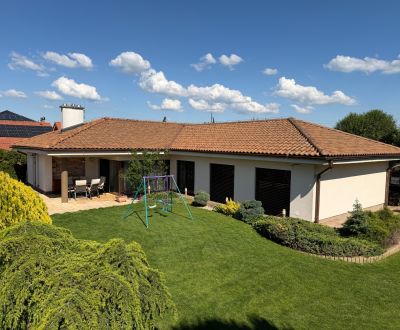 RODINNÝ DOM TYPU BUNGALOV, VALALIKY