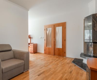 | 2 izbový byt Lamač Heyrovského 2x garážové státie