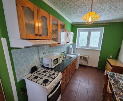 PREDAJ : 2 IZBOVÝ TEHLOVÝ BYT, KOMÁRNO