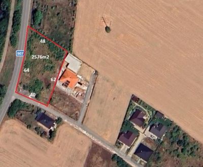 Slnečný stavebný pozemok 2576m2, Sokolovce pri Piešťanoch