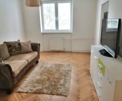 PRENÁJOM: ÚTULNÝ 2 IZBOVÝ BYT S BALKÓNOM, UHLISKO