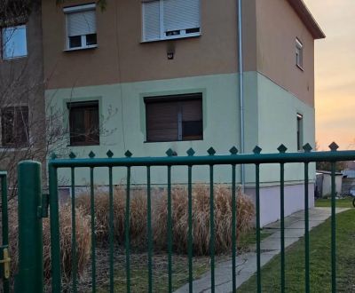 PREDAJ : 3 IZBOVÝ BYT V ZEMIANSKEJ OLČI 