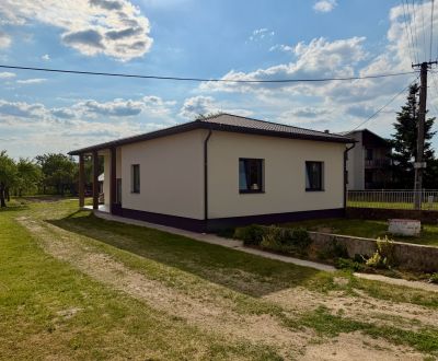 MODERNÝ 4-IZBOVÝ BUNGALOV | ZEMPLÍNSKA ŠIROKÁ