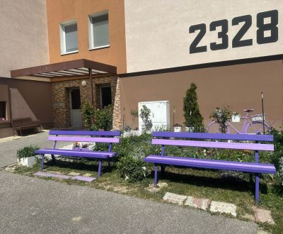 Rezervovaný - Na predaj priestranný 2-izbový byt v Topoľčanoch