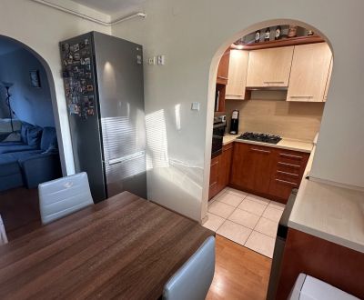 PREDAJ : 3 IZBOVÝ BYT S BALKÓNOM, KOMÁRNO 