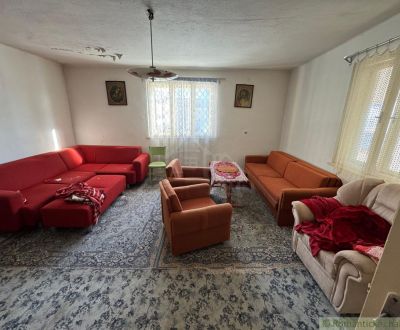 Domček s potenciálom pod Kráľovou hoľou Šumiac
