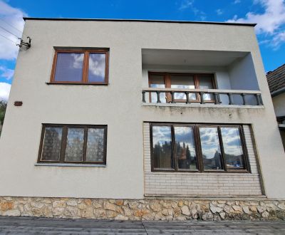 Stavba 122 m2 a drevená chata, pozemok 2.600 m2, Levice (SM-868)