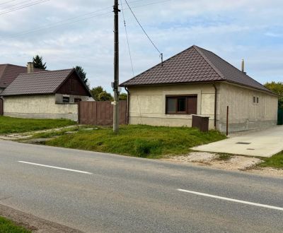 PREDAJ - Veľký rodinný dom s krásnym pozemkom – Pata (20 km od Nitry)