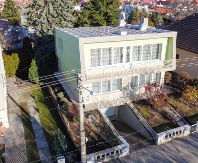 PREDAJ - Rodinný dom - Pavlice, Celková rozloha 1469m²