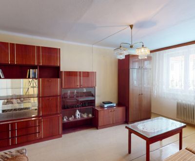 REZERVOVANÉ !!! (54 m²) 2i BYT V CENTRE