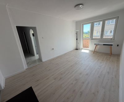 3 izbový byt s balkónom Topoľčany / VYPLATENA ZALOHA