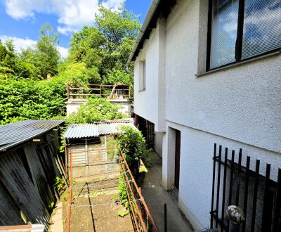 9 izbový dom, Medzev, všetky IS, pozemok 777 m2, zariadený 