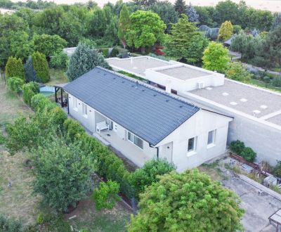 PREDAJ - DVA RODINNÉ DOMY - BIELY KOSTOL - 883 m²