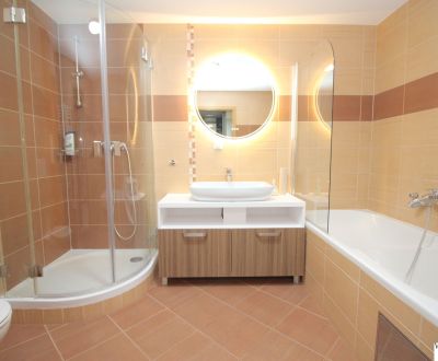 2-izb.krásny zariadený byt na zač.Petržalky, s parkovaním,65 m2 s Ener