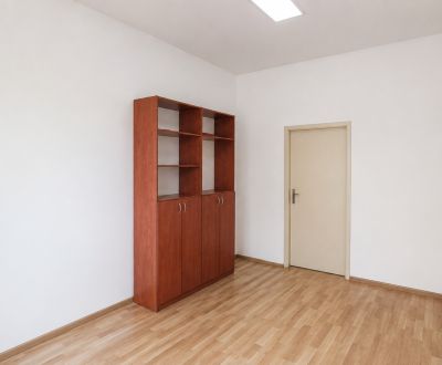 Kancelária na prenájom v centre Galanty 15,75m2 – ul. Zoltána Kodálya