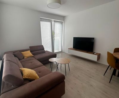PRENÁJOM - 2-izbový luxusný byt v rezidenčnej štvrti pri Kaštieli 