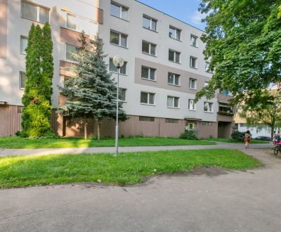 V pôvodnom stave 2 izbový byt  na Mamateyovej ul. v Bratislave