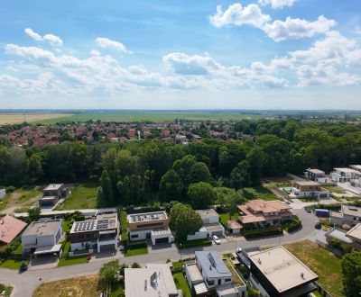 RUSOVCE, stavebný pozemok 809 m2 – vyhľadávaná časť pri lesoparku