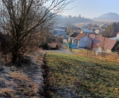 SKLABIŇA -7 km od mesta Martin -stavebný pozemok 1403m2