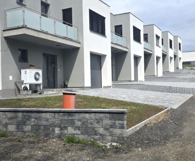 POSLEDNÝ VOĽNÝ - dom v radovej zástavbe, Prešov, Šalgovík