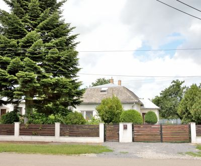 Rodinný dom s veľkým pozemkom pri Michalovciach – priestor pre rodinu.