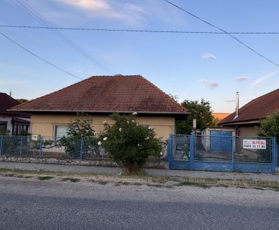 5 -izbový rodinný dom na predaj- Trávnica