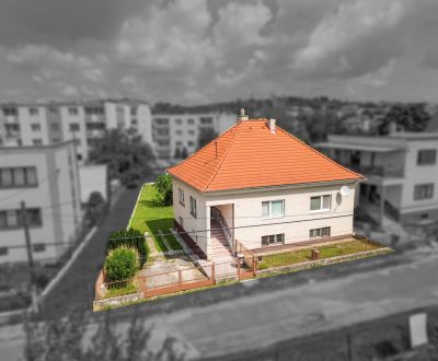 Rodinný dom + pozemok 733m2, Soblahov - Trenčín