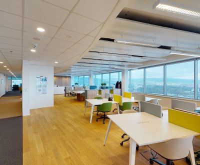 Prenájom kancelárií v budove POLUS, Open space, recepcia, parkovanie