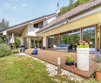 6i RD s pozemkom 3700 m2  | Opatová