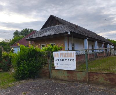 Starý kamenný RD v obci Opatovská Nová Ves, okr. V. Krtíš.
