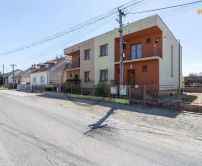 NA PREDAJ priestranný 4-izbový rodinný dom vo Vysokej pri Morave