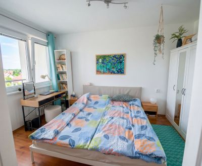Tehlový 2-izbový byt s loggiou v centre, Šurany – 47,24m2