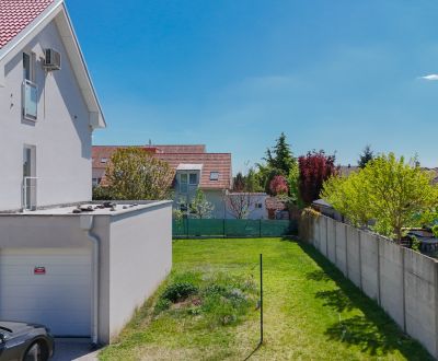 REZERVOVANÉ! záhrada 269 m² s murovanou garážou Biely Kostol
