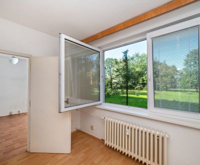 NA PREDAJ VEĽKÝ 3 IZB. BYT 78 m2, SÍDLISKO III, ul. V. CLEMENTISA.