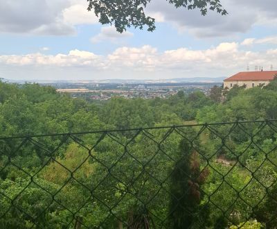 Na predaj | Pozemok na rekreačné využitie s krásnym výhľadom – Hlohove