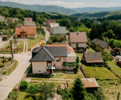 EXKLUZÍVNE DR.DOMOV PRIEVIDZA - RODINNÝ DOM CHRENOVEC-BRUSNO