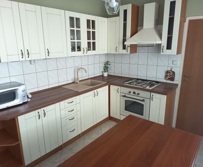 Ponúkame na prenájom 3 izbový byt v Nových Zámkoch