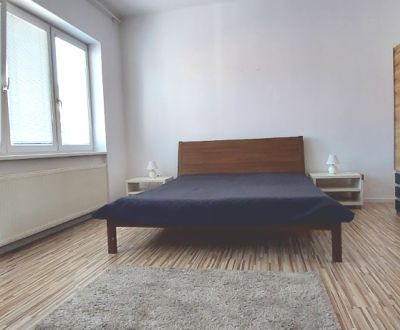 PRENÁJOM: VEĽKOMETRÁŽNY 2 IZBOVÝ BYT S 2 LOGGIAMI, CENTRUM