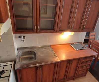 Na predaj 2 izbový byt 62m2 s 3 balkónmi - Nové Zámky 