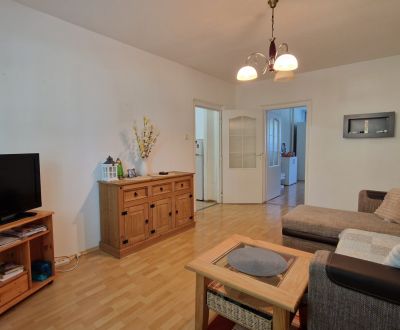 NA PREDAJ: 2-izbový byt 54 m2 - Poprad, Komenského