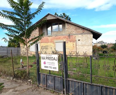 Na predaj starší rodinný dom s podkrovím v obci Gbelce