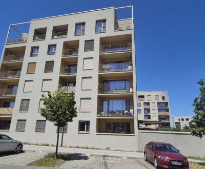Predaj, 3 i byt s balkónom a garážovým státím, ul. Z. Shelingovej, DNV