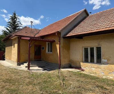 Na predaj rodinný dom , obrovský pozemok 62 árov , Hul
