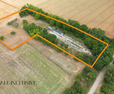 Na predaj obrovský stavebný pozemok 12449 m², Vydrany